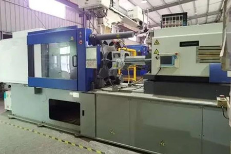 大型二板注塑機(jī)導(dǎo)軌腐蝕了如何修復(fù)？